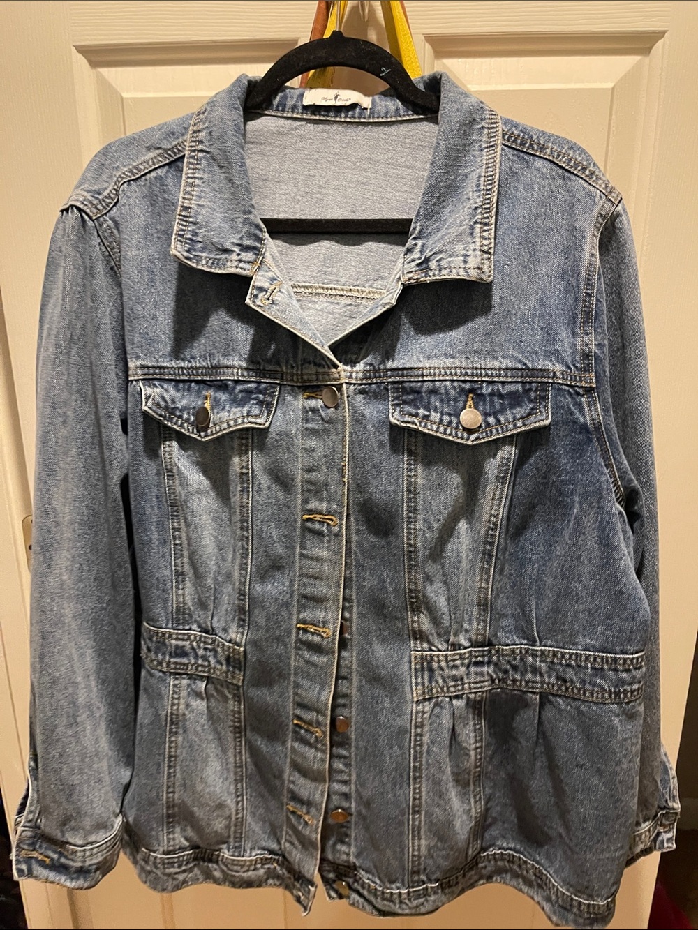 Light Wash Denim Jacket - Casual Women's Jean Coat
